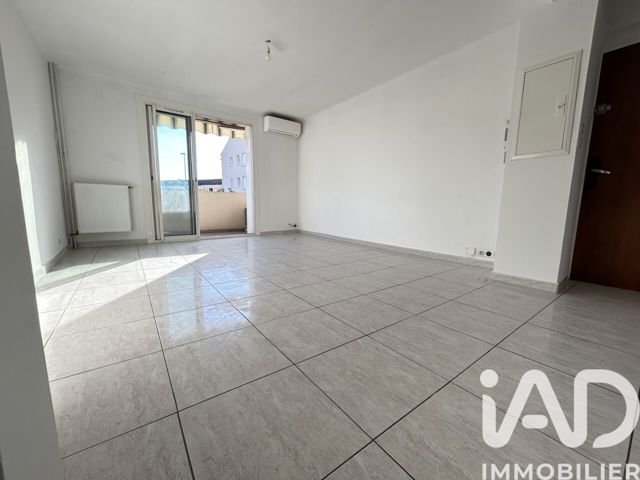 Vente  Appartement F3  de 56 m² à Six-Fours 288 000 euros Réf: SFN-1902066