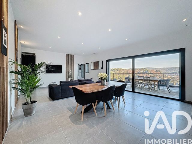 Vente  Maison de 207 m² à Trans en Provence 990 000 euros Réf: SFN-1908939