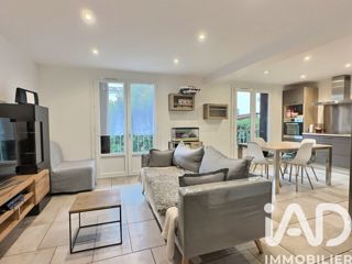 Vente  Appartement F4  de 58 m² à La Seyne 159 000 euros Réf: SFN-1912170