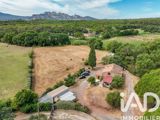 Vente  Maison de 138 m² à Roquebrune sur Argens 645 000 euros
