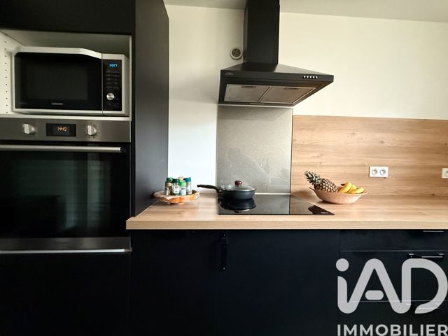Vente  Appartement T2  de 41 m² à Toulon 146 500 euros Réf: SFN-1924271