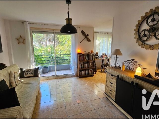 Vente  Appartement T3  de 58 m² à Draguignan 165 000 euros Réf: SFN-1926165