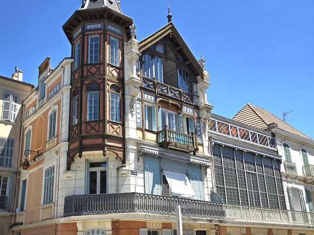 Vente  Appartement T3  de 91 m² à Hyères 475 000 euros Réf: SFN-1927990