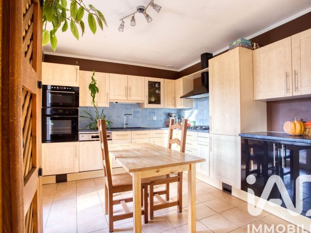 Vente  Maison de 113 m² à Bagnols en Forêt 449 000 euros Réf: SFN-1927347