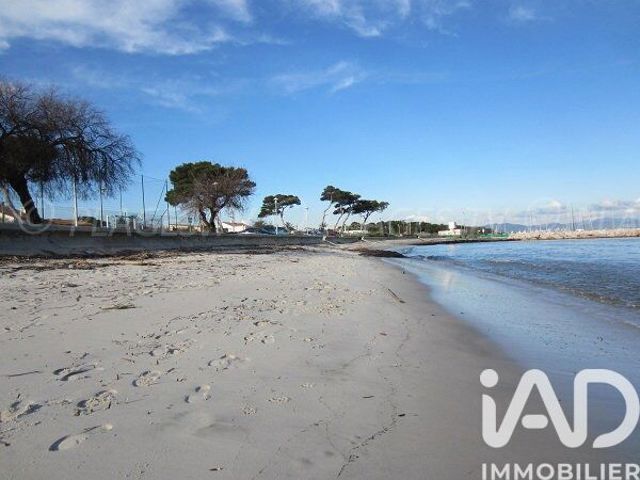 Vente  Maison de 100 m² à Hyères 749 000 euros Réf: SFN-1923112