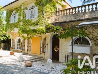 Vente  Maison de 240 m² à Montauroux 619 000 euros