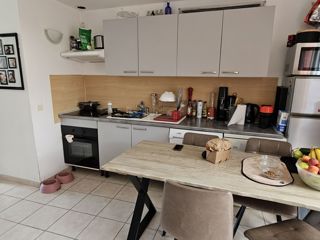 Vente  Appartement F3  de 43 m² à Rougiers 143 900 euros