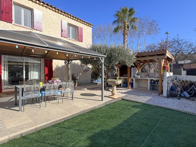 Vente  Maison de 100 m² à Saint Cyr Sur Mer 729 000 euros Réf: SFN-1945290