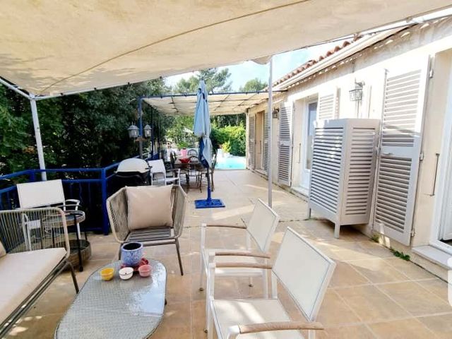 Vente  Maison de 140 m² à Saint Maximin la Sainte Baume 520 000 euros Réf: SFN-1950831