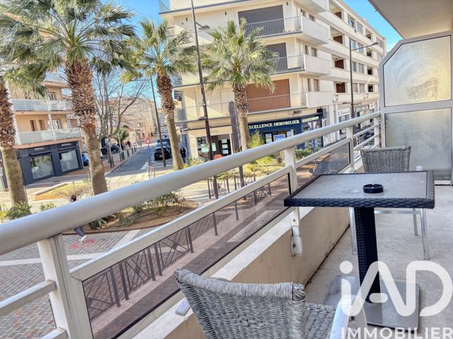 Vente  Appartement F3  de 79 m² à Sainte Maxime 475 000 euros Réf: SFN-1947533