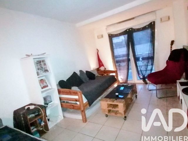 Vente  Appartement T3  de 61 m² à Toulon 115 000 euros Réf: SFN-1953409
