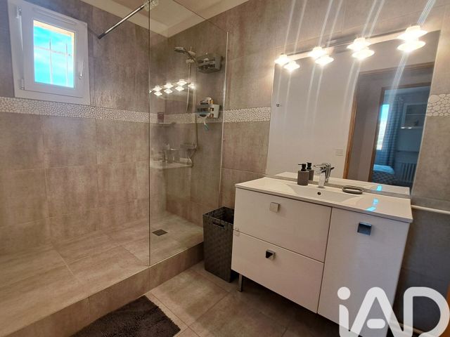Vente  Appartement F3  de 65 m² à Toulon 179 500 euros Réf: SFN-1953727