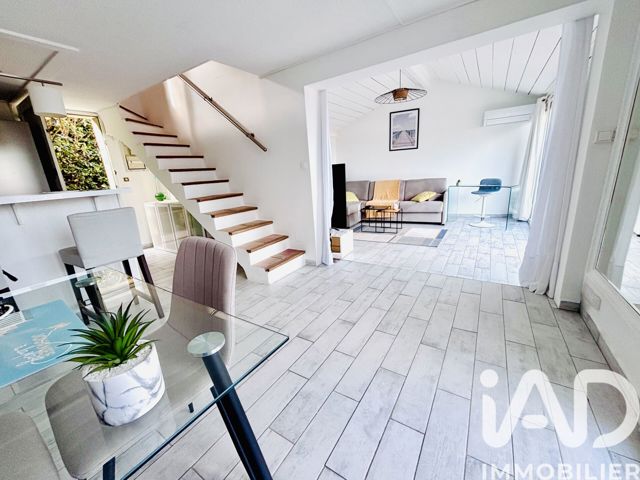 Vente  Maison de 50 m² à Cogolin 279 000 euros Réf: SFN-1961054