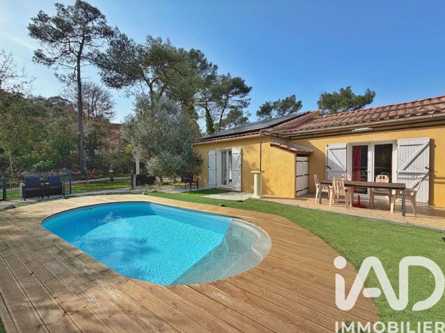 Vente  Maison de 200 m² à Rocbaron 542 000 euros Réf: SFN-1962999