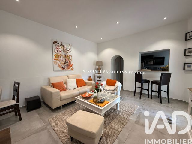 Vente  Appartement T2  de 69 m² au Castellet 335 000 euros Réf: SFN-1968766