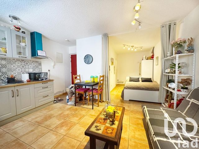 Vente  Studio de 26 m² à Solliès Pont 73 000 euros Réf: SFN-1857692