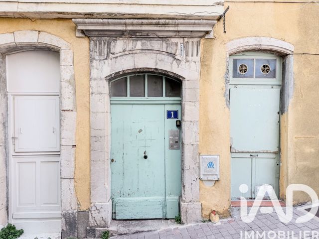 Vente  Studio de 22 m² à Hyères 69 000 euros Réf: SFN-1963300