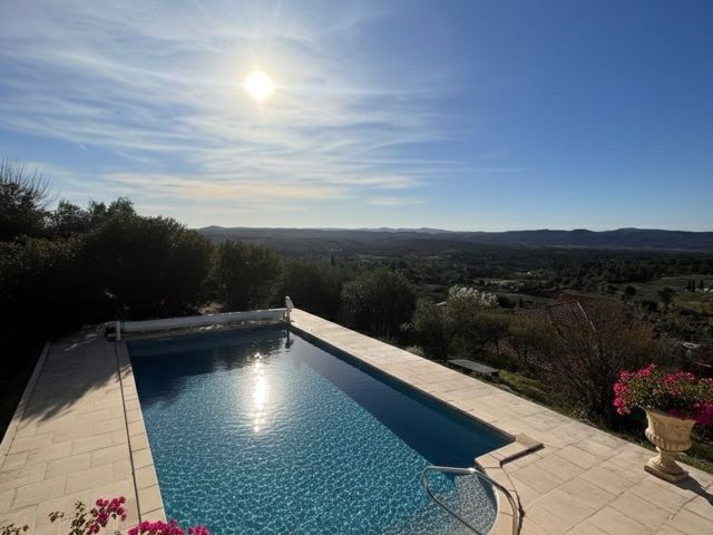 Vente  Maison de 200 m² à Cotignac 649 000 euros Réf: SFN-1959229