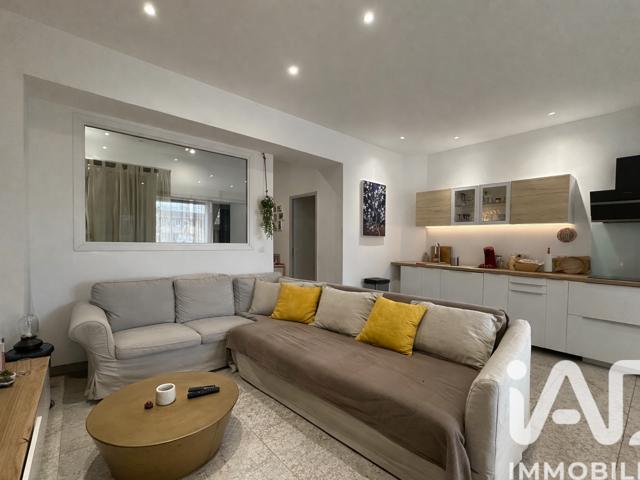 Vente  Appartement T3  de 73 m² à Pierrefeu du Var 198 450 euros Réf: SFN-1975408