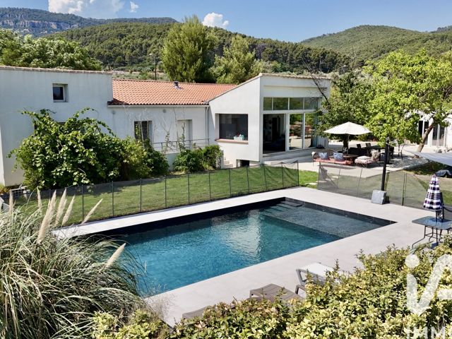 Vente  Maison de 173 m² à La Farlède 899 000 euros Réf: SFN-1973112