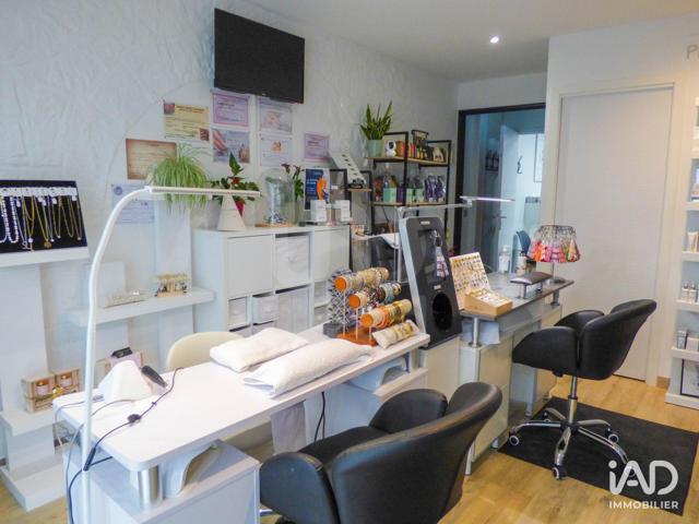 Vente  Local commercial de 100 m² à Fayence 95 000 euros Réf: SFN-1973074
