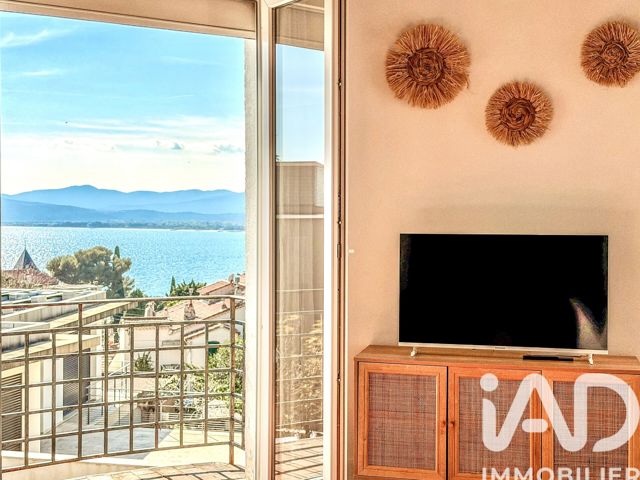 Vente  Appartement T2  de 58 m² à Saint Raphaël 445 000 euros Réf: SFN-1981669