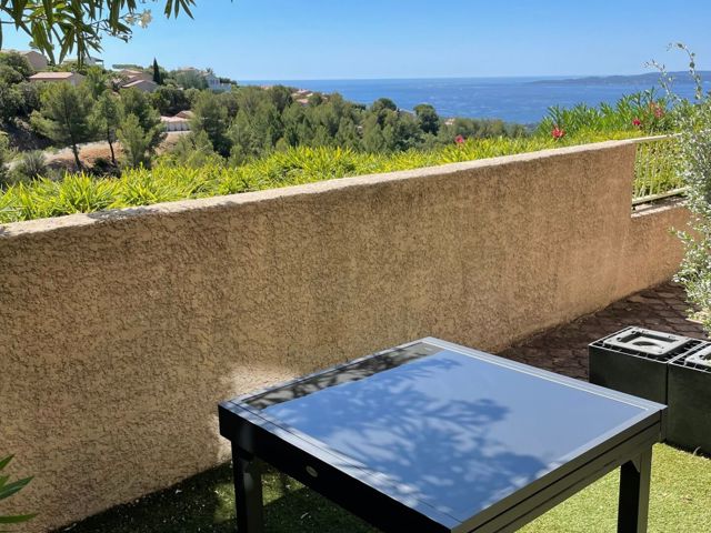 Vente  Appartement T2  de 36 m² à Roquebrune sur Argens 190 000 euros Réf: SFN-1990708