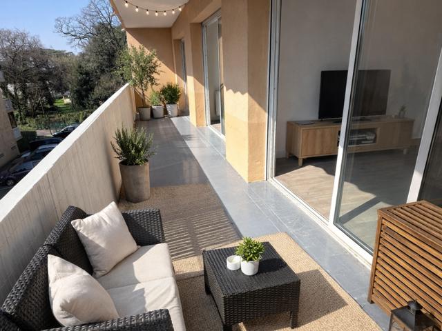 Vente  Appartement F3  de 67 m² à Fréjus 257 000 euros Réf: SFN-1977074