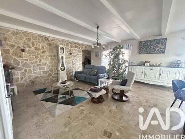 Vente  Maison de 190 m² à Sanary 785 000 euros Réf: SFN-1993929