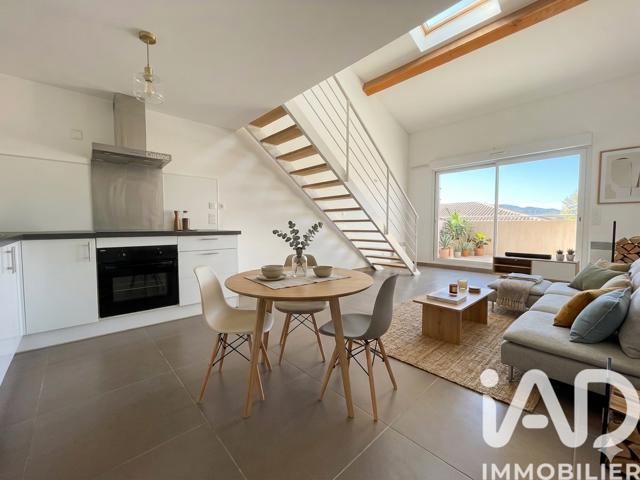 Vente  Appartement F4  de 92 m² à Six-Fours 390 000 euros Réf: SFN-1989622