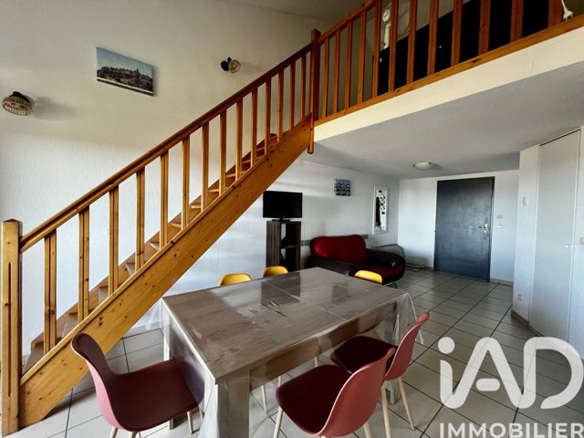 Vente  Appartement F3  de 70 m² à Signes 130 000 euros Réf: SFN-1993763