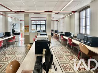 Vente  Local commercial de 150 m² à Toulon 320 000 euros Réf: SFN-1999951