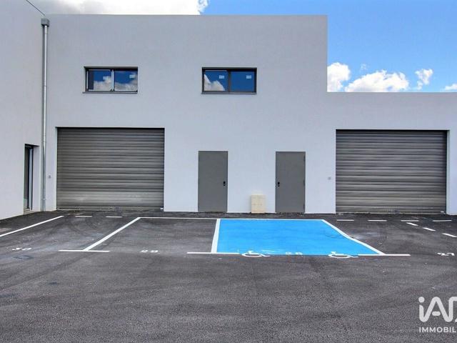 Vente  Local commercial de 160 m² à Saint Maximin la Sainte Baume 321 075 euros Réf: SFN-2000792