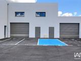 Vente  Local commercial de 160 m² à Saint Maximin la Sainte Baume 321 075 euros
