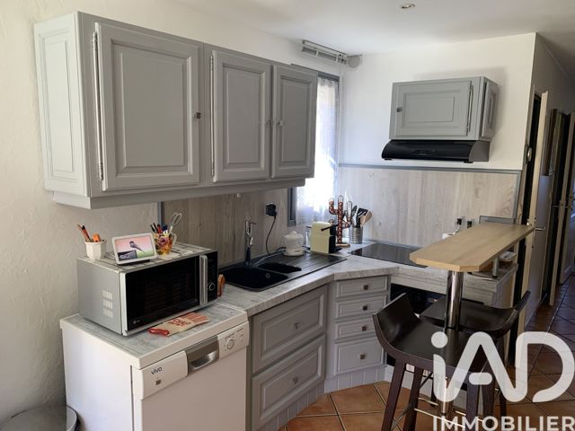 Vente  Appartement T2  de 38 m² à Cavalaire sur Mer 229 000 euros Réf: SFN-2003621