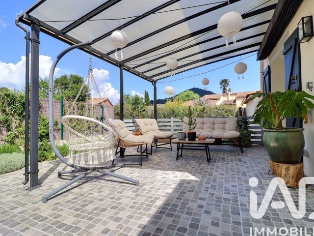 Vente  Maison de 109 m² à Rocbaron 429 000 euros Réf: SFN-2004053