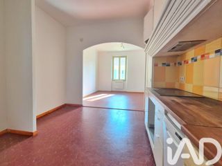 Vente  Appartement F2  de 49 m² à Hyères 148 000 euros