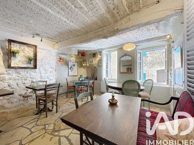 Vente  Local commercial de 74 m² à Fayence 110 000 euros Réf: SFN-2014764