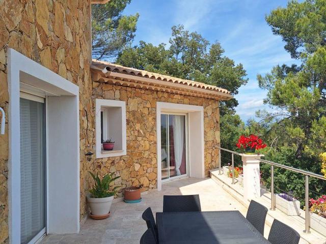Vente  Maison de 190 m² au Cannet des Maures 850 000 euros Réf: SFN-1901774