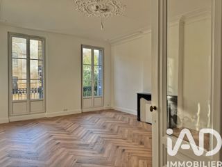 Vente  Local commercial de 160 m² à Toulon 560 000 euros Réf: SFN-2014803
