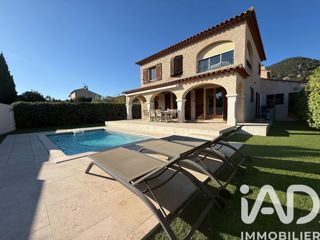 Vente  Maison de 133 m² à Carqueiranne 790 000 euros