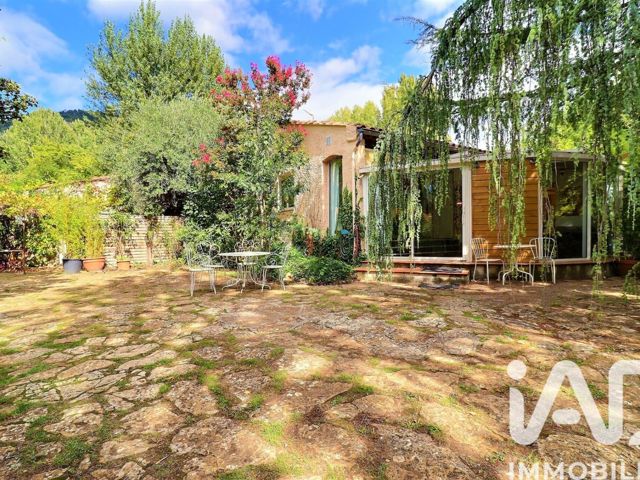 Vente  Maison de 174 m² à Signes 690 000 euros Réf: SFN-2019292