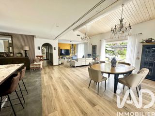 Vente  Maison de 145 m² à Fréjus 779 000 euros