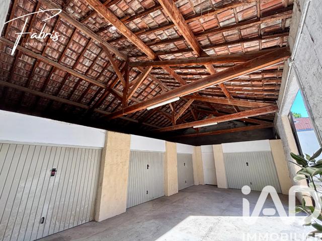 Vente  Garage de 274 m² à Toulon 157 500 euros Réf: SFN-1972713