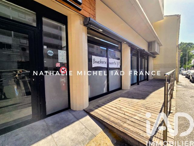 Vente  Local commercial de 216 m² à Toulon 399 280 euros Réf: SFN-2033574