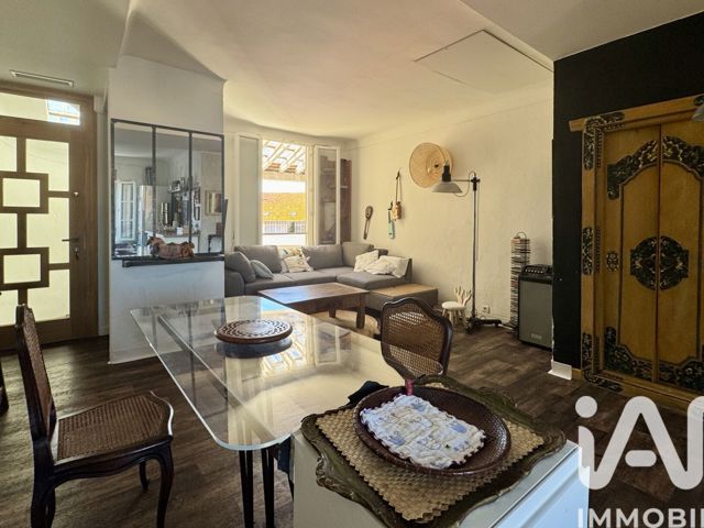 Vente  Appartement T4  de 82 m² à Saint Raphaël 325 000 euros Réf: SFN-2034041