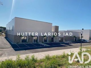 Vente  Local commercial de 560 m² à Cuers 899 000 euros