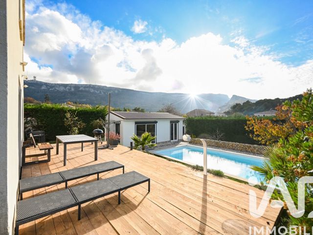 Vente  Maison de 180 m² à Plan d'Aups Sainte Baume 615 000 euros Réf: SFN-1887886