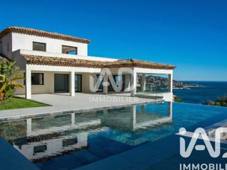 Vente  Maison de 416 m² à Sainte Maxime 10 500 000 euros Réf: SFN-1902065