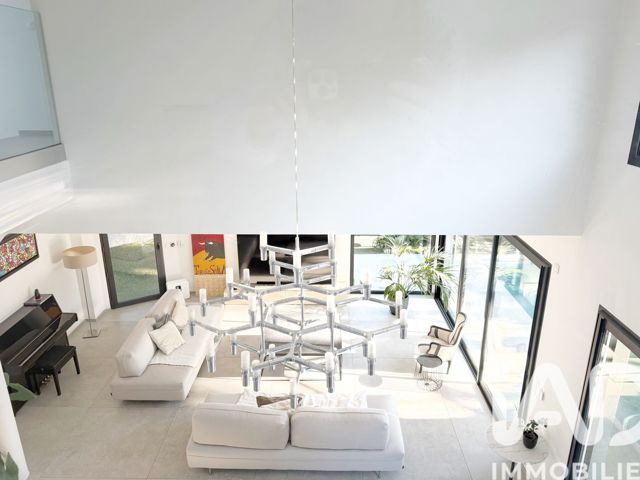Vente  Maison de 187 m² à La Garde 1 250 000 euros Réf: SFN-2026731